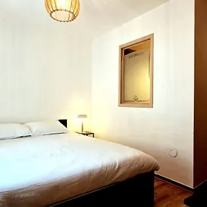  Appartement * Le Biou * Hyper Centre D'avignon